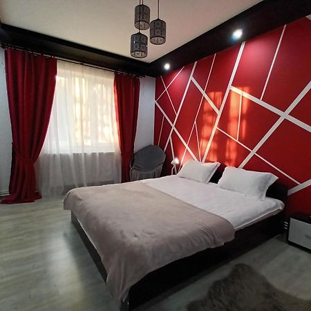 Studio Central Hunedoara Exteriér fotografie