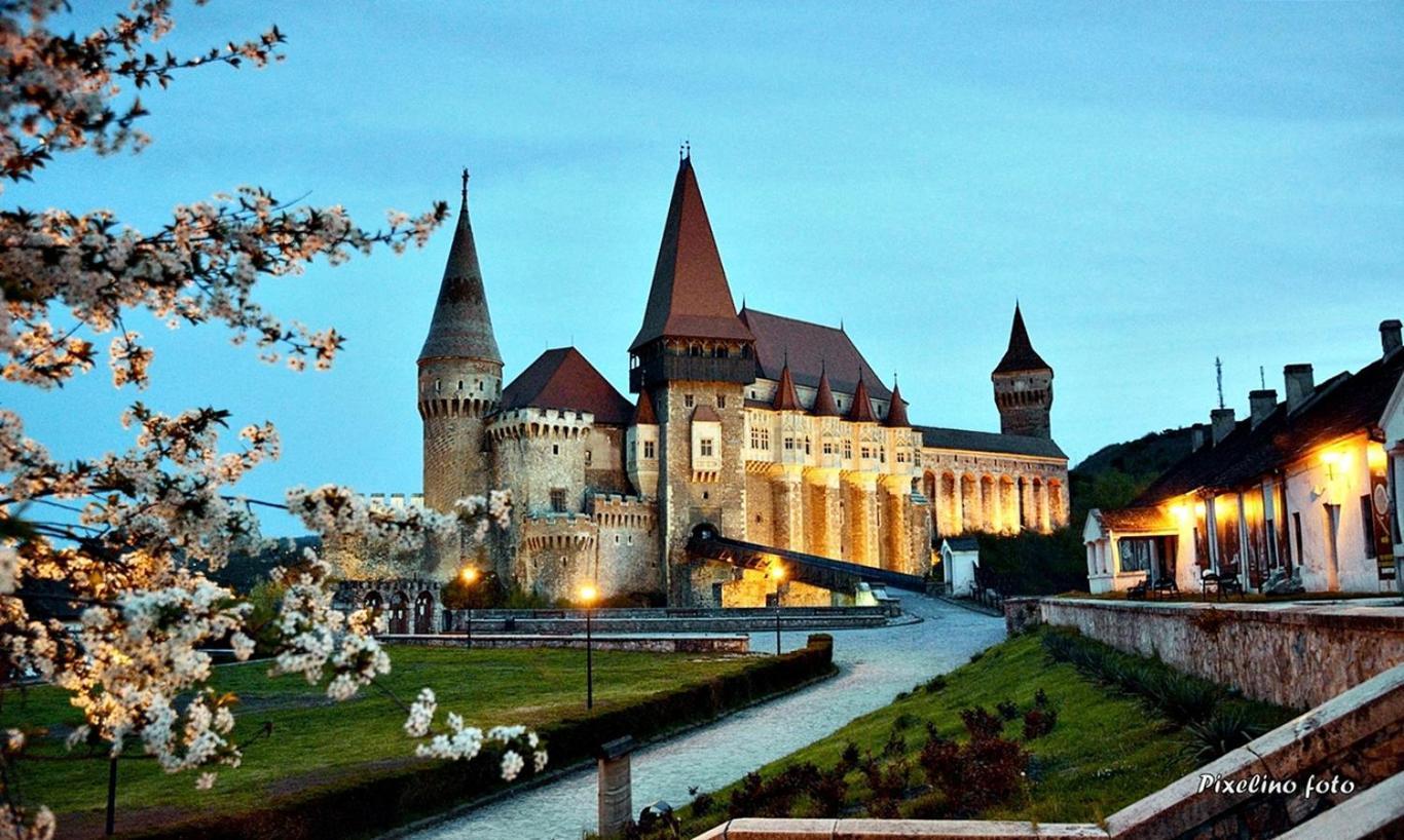 Studio Central Hunedoara Exteriér fotografie